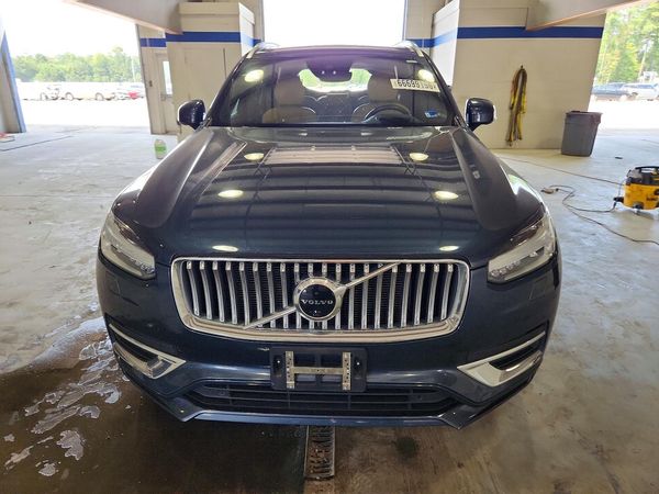 2022 VOLVO XC90 Inscription