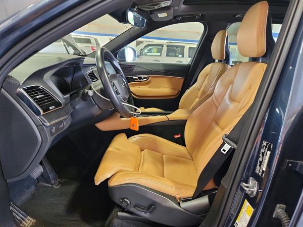2022 VOLVO XC90 Inscription