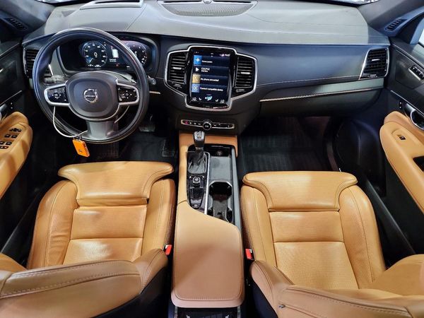 2022 VOLVO XC90 Inscription