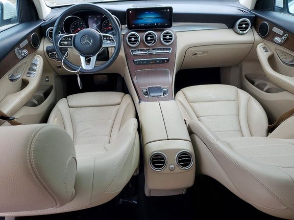 2023 MERCEDES-BENZ GLC