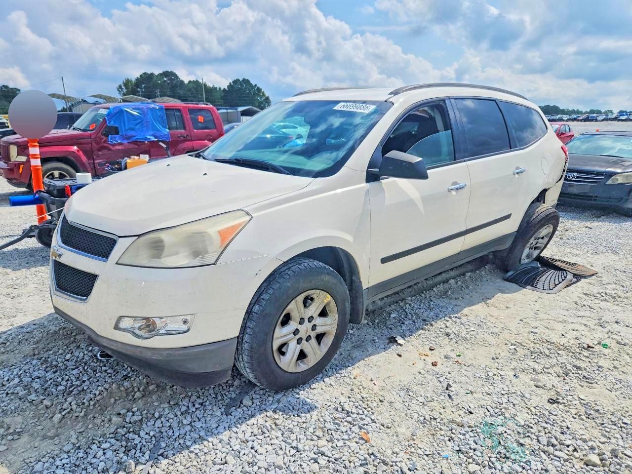 2012 CHEVROLET TRAVERSE LS