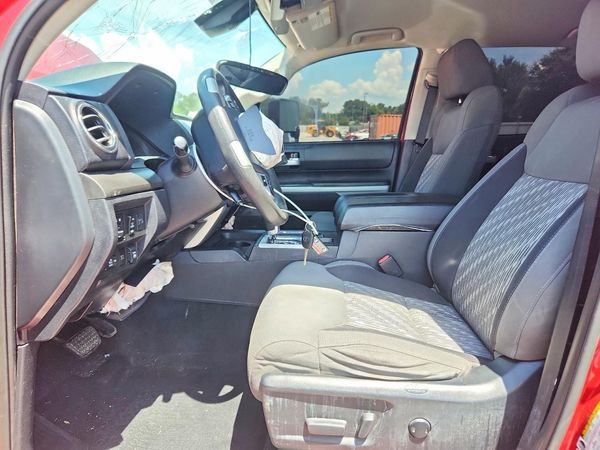 2020 TOYOTA TUNDRA