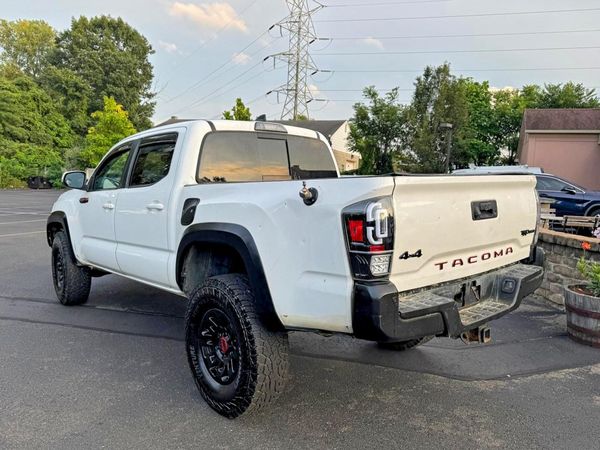 2019 TOYOTA TACOMA SR5