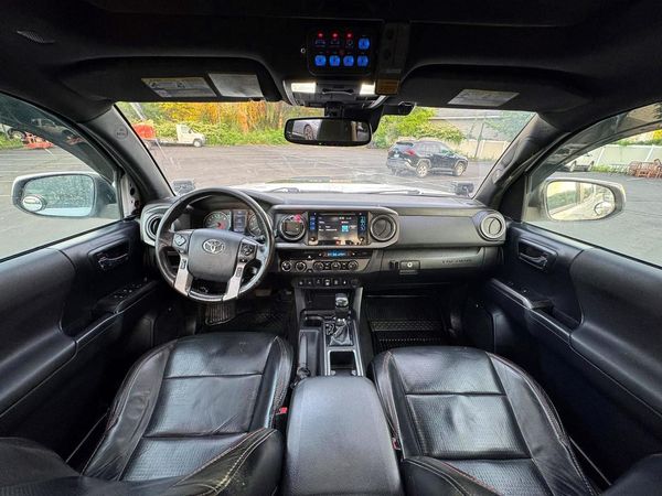 2019 TOYOTA TACOMA SR5