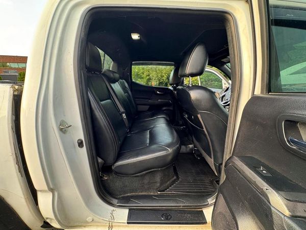 2019 TOYOTA TACOMA SR5