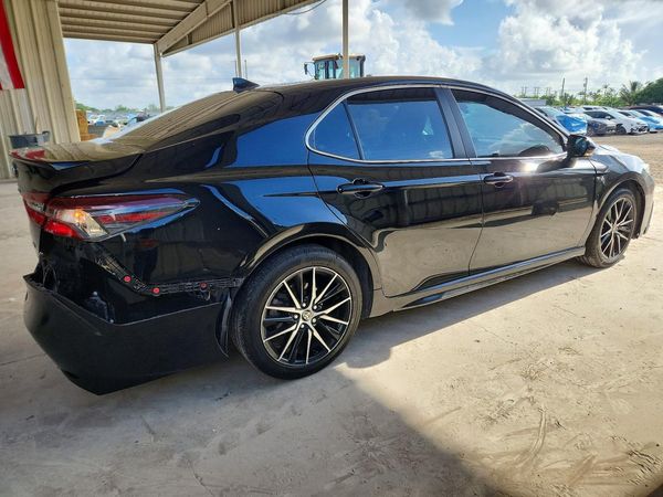 2024 TOYOTA CAMRY