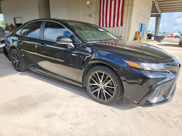 2024 TOYOTA CAMRY