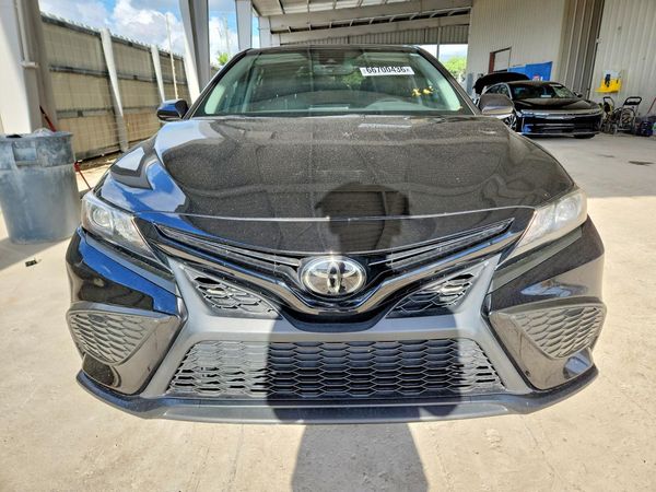 2024 TOYOTA CAMRY