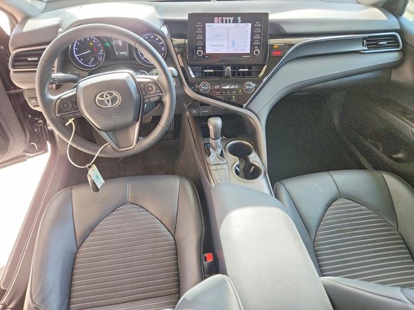 2024 TOYOTA CAMRY