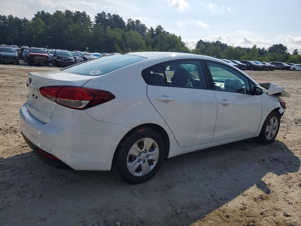 2017 KIA FORTE