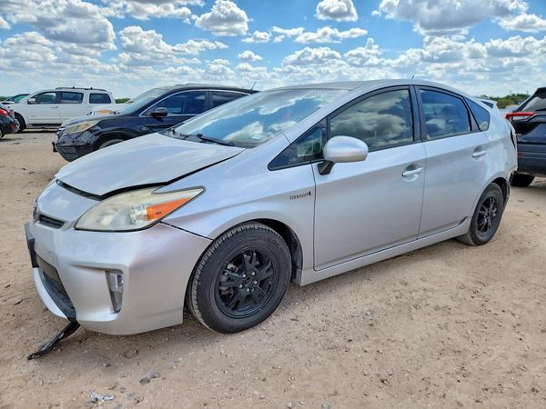 2015 TOYOTA PRIUS