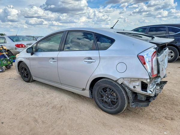 2015 TOYOTA PRIUS