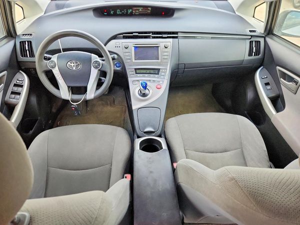 2015 TOYOTA PRIUS