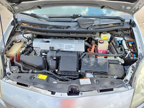 2015 TOYOTA PRIUS