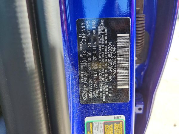 2024 HYUNDAI ELANTRA