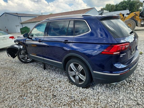 2021 VOLKSWAGEN TIGUAN SE, SE R-Line Black, SEL — DSRA