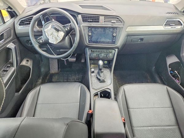 2021 VOLKSWAGEN TIGUAN SE, SE R-Line Black, SEL — CKPT