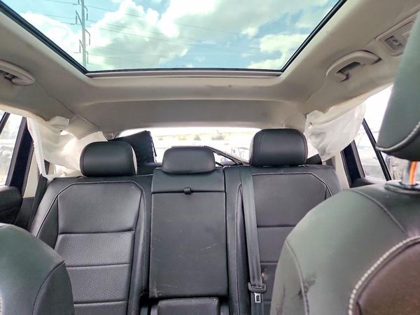 2021 VOLKSWAGEN TIGUAN SE, SE R-Line Black, SEL — SUVN