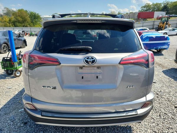 2018 TOYOTA RAV4 Adventure/XLE