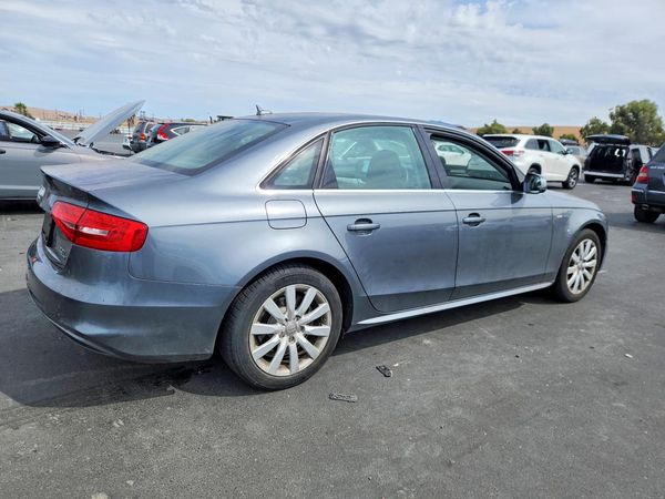 2015 AUDI A4 quattro Premium