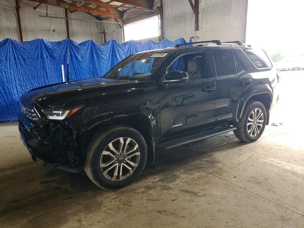 2025 TOYOTA 4RUNNER