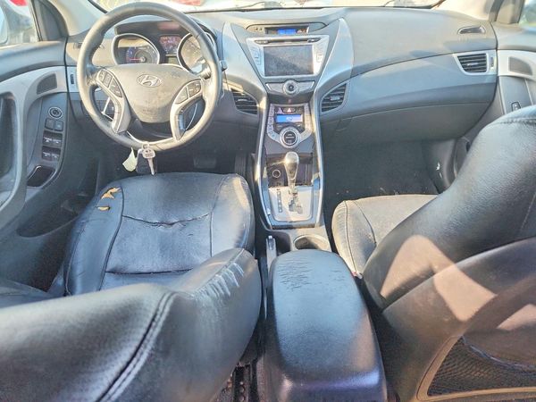 2013 HYUNDAI ELANTRA