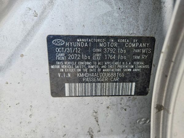 2013 HYUNDAI ELANTRA