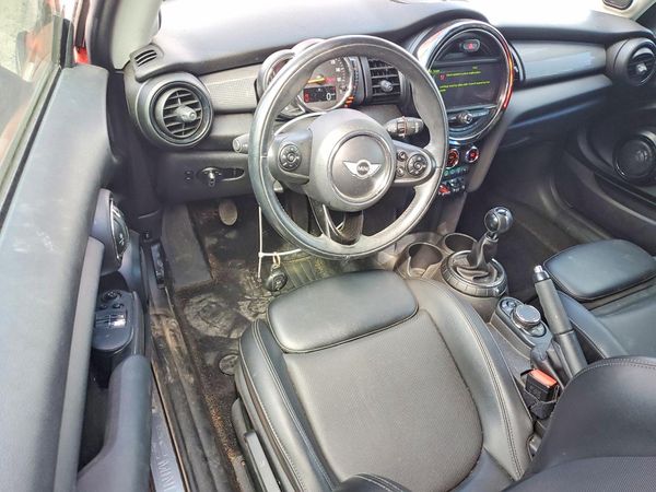 2015 MINI COOPER