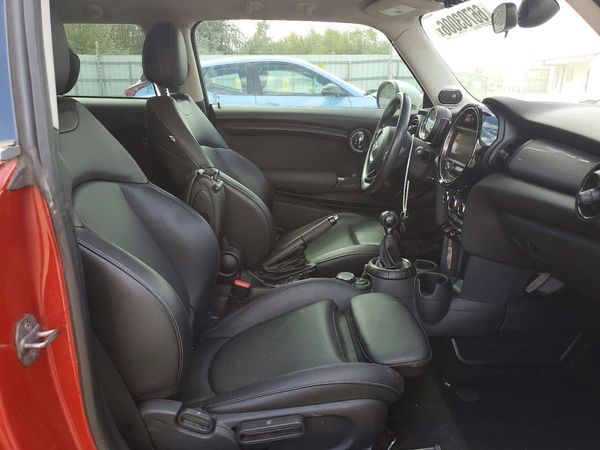 2015 MINI COOPER