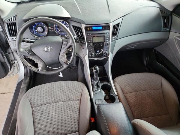 2013 HYUNDAI SONATA
