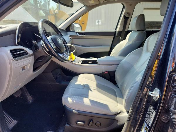 2020 HYUNDAI PALISADE SEL w/ Premium Pkg