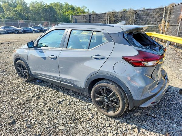 2022 NISSAN KICKS