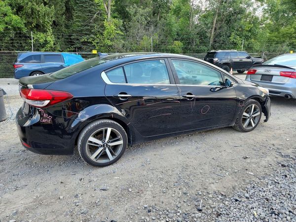 2017 KIA FORTE