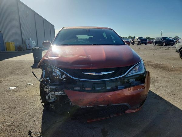 2018 CHRYSLER PACIFICA