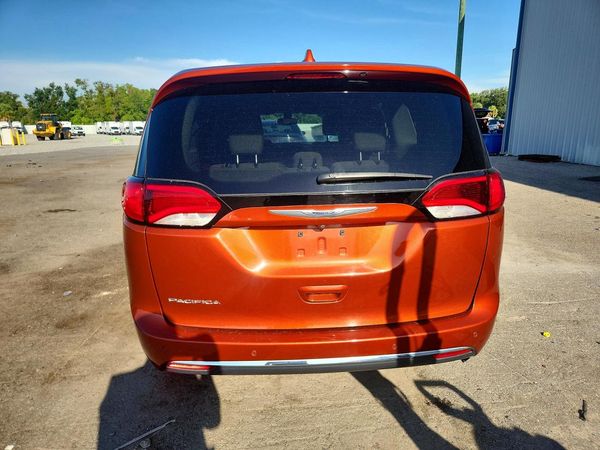 2018 CHRYSLER PACIFICA