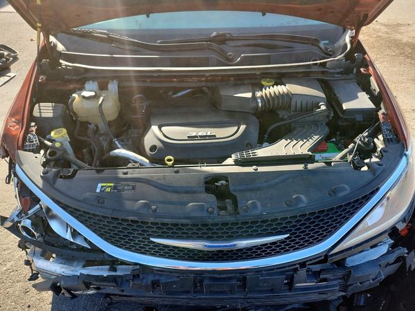2018 CHRYSLER PACIFICA