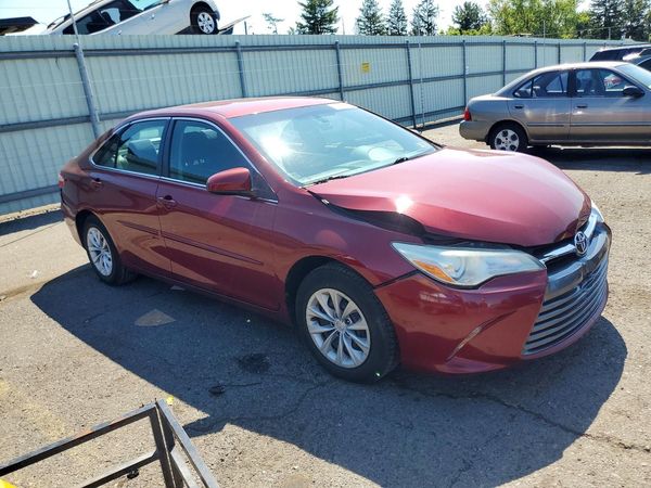 2016 TOYOTA CAMRY