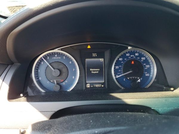 2016 TOYOTA CAMRY