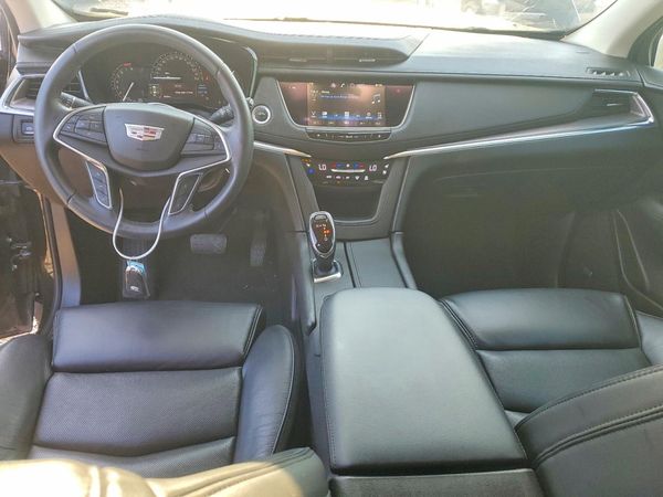 2017 CADILLAC XT5 Premium Luxury