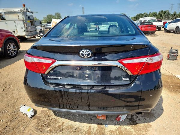 2015 TOYOTA CAMRY