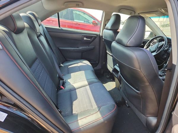 2015 TOYOTA CAMRY