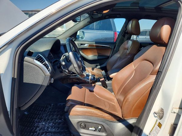 2013 AUDI Q5 Premium Plus