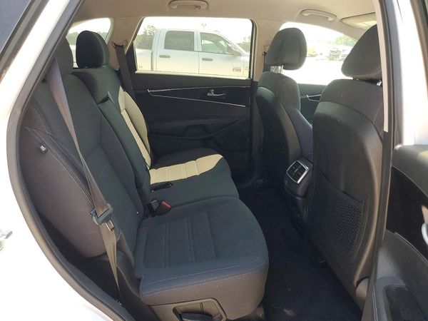 2017 KIA SORENTO