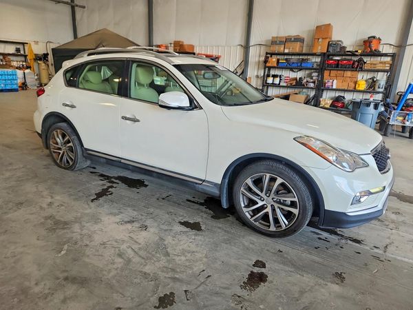 2017 INFINITI QX50 — Passenger 3/4