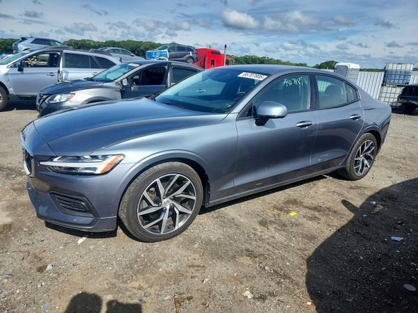 2020 VOLVO S60
