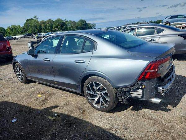 2020 VOLVO S60