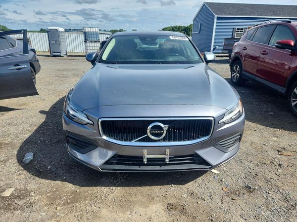 2020 VOLVO S60