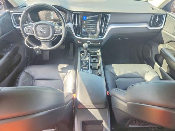 2020 VOLVO S60