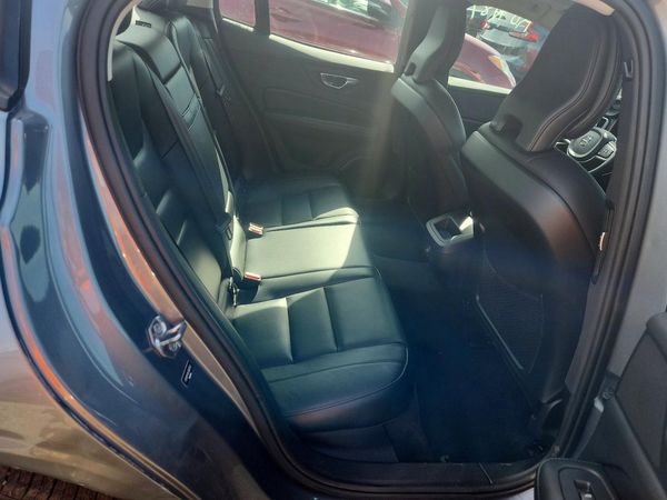 2020 VOLVO S60