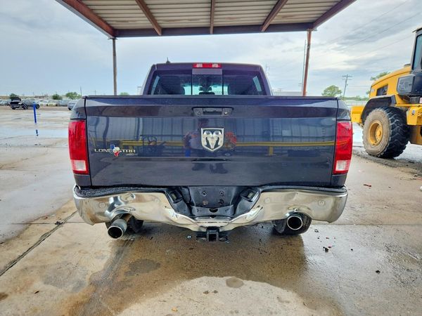 2015 RAM 1500 SLT
